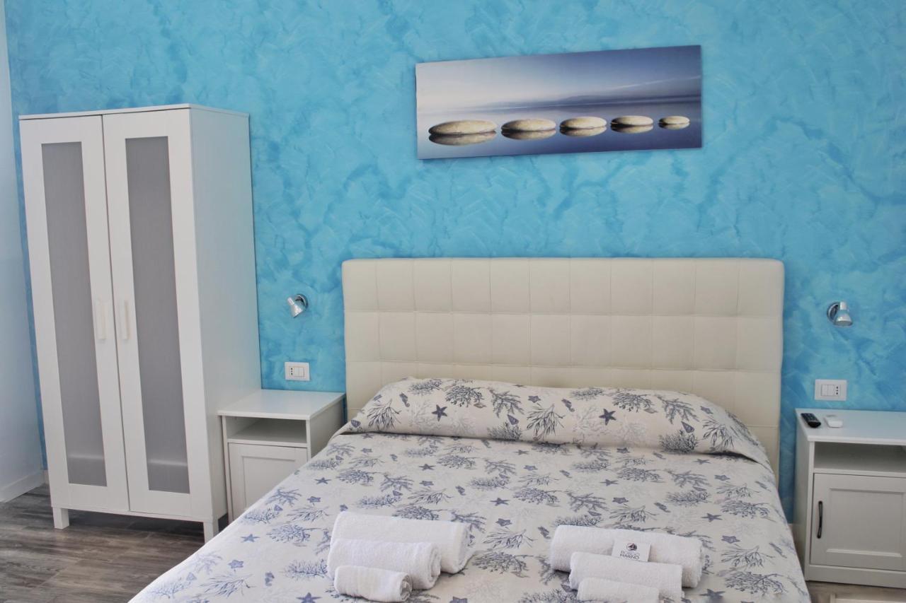 Borgo Marino Suite B&B Чефалу Екстер'єр фото