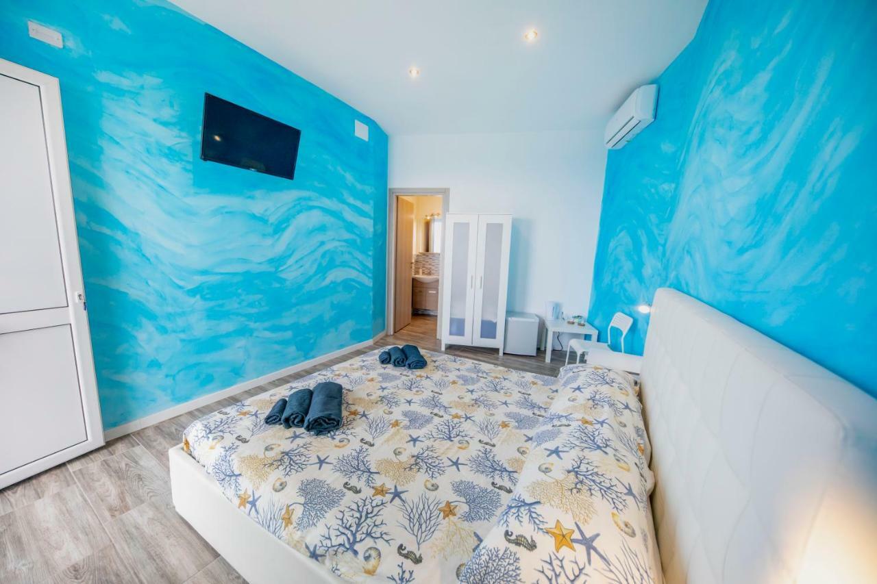 Borgo Marino Suite B&B Чефалу Екстер'єр фото